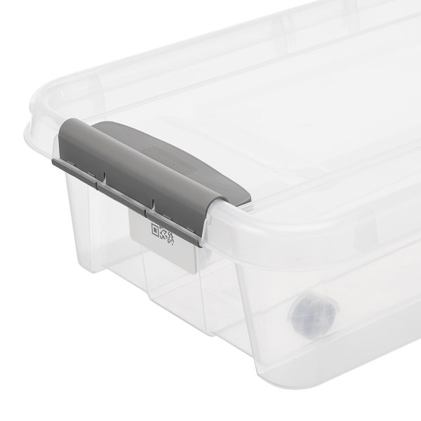 The Probox Bedroller 31L is part of a premium series of storage boxes. The lid closes with two tight clips that are also handles.